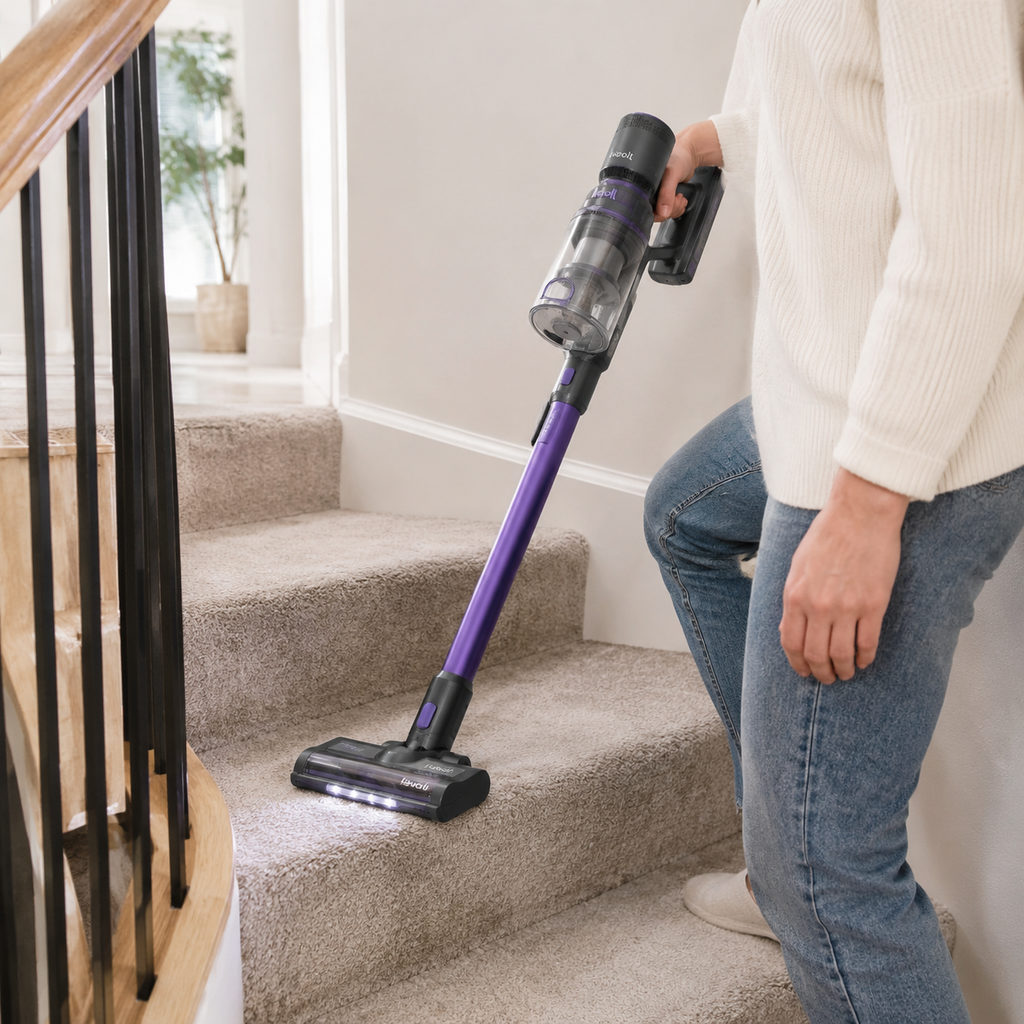 Best Cordless Vacuum for Hardwood Floors (2026 Guide) 2 best cordless vacuum for hardwood floors — using the vacuum, how-to scene